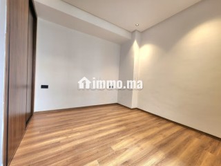 Superbe appartement à louer à Casablanca Finance City. Superficie 55 m². Jardin et ascenseur - Appartement à louer - Casablanca