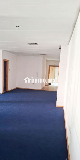 Bureau Standing 79m Bd Abdelmoumen, station Tram - Location Immobilier - Casablanca - photo 4