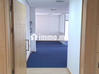 Bureau Standing 79m Bd Abdelmoumen, station Tram - Bureau à louer - Casablanca