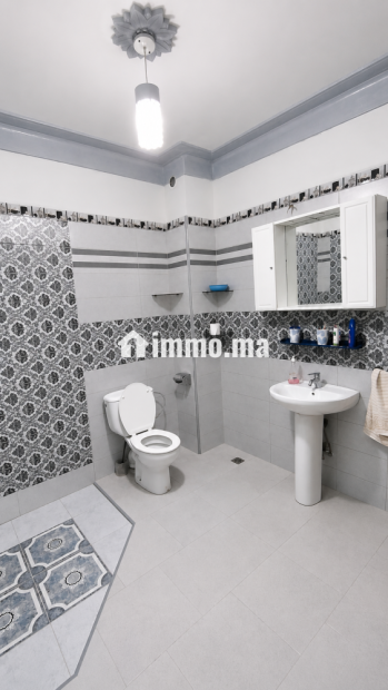 شقة بالويفي مفروشة للكراء اليومي قريبة من الشاطئ و جميع المرافق - Location Vacances - Safi - photo 8