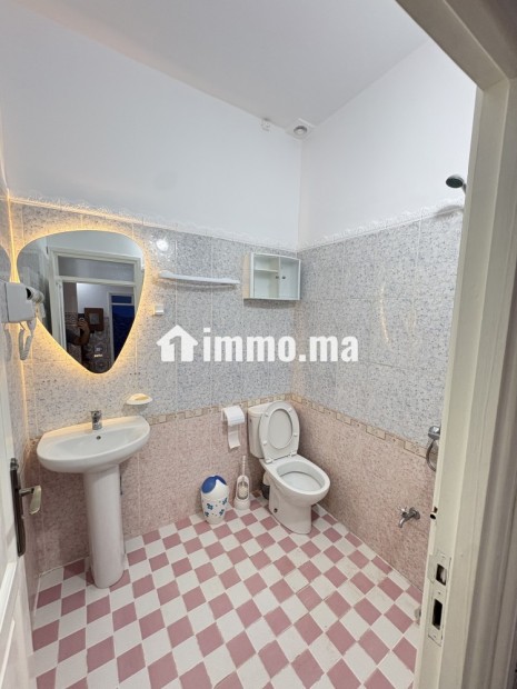 Appartement meublé moderne avec Wi-Fi et climatisation à Al Aroui - Location Immobilier - Al Aaroui - photo 3