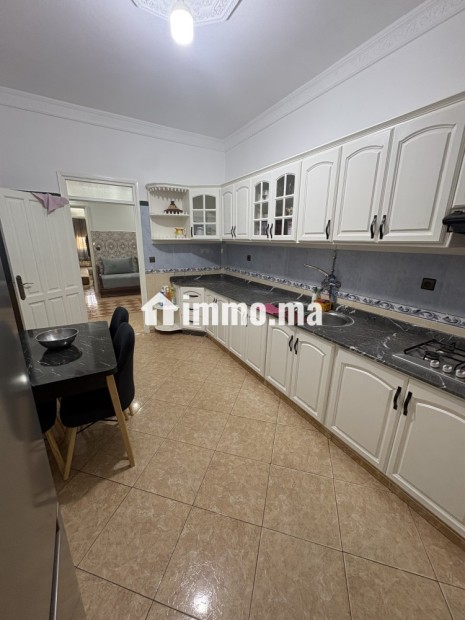 Appartement meublé moderne avec Wi-Fi et climatisation à Al Aroui - Location Immobilier - Al Aaroui - photo 8