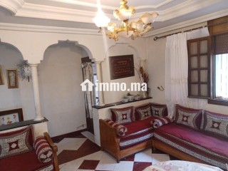 Petit villa a hy hassani a côté earia Mall - Maison à vendre - Casablanca