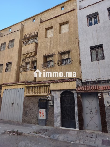 Maison sur 3 étages avec garage voiture - Vente Immobilier - Casablanca - photo 1