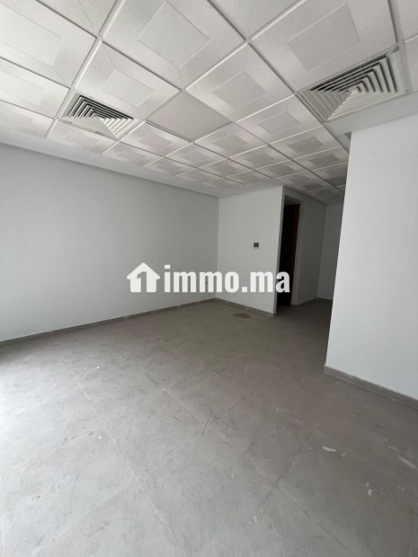 Location bureau parking de standing My Youssef roches noir - Location Immobilier - Casablanca - photo 7