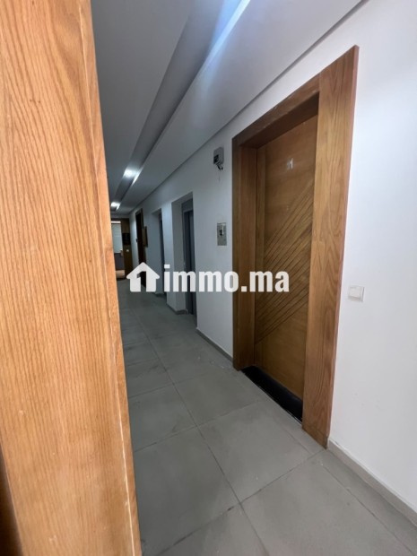 Location bureau parking de standing My Youssef roches noir - Location Immobilier - Casablanca - photo 4