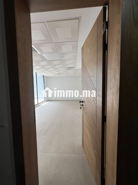 Location bureau parking de standing My Youssef roches noir - Location Immobilier - Casablanca - photo 5