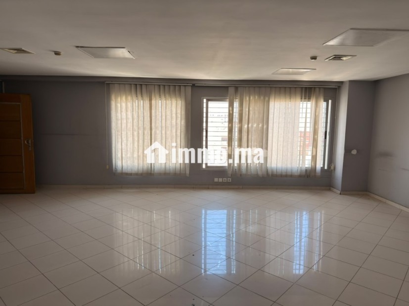 À louer un bureau professionnel de 63 m², situé au 5ᵉ étage du prestigieux Al Miarage Center - Location Immobilier - Casablanca - photo 3