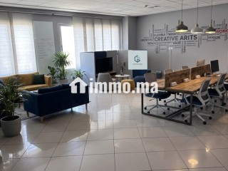 À louer un bureau professionnel de 63 m², situé au 5ᵉ étage du prestigieux Al Miarage Center - Bureau à louer - Casablanca