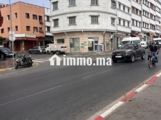فرصة استثمارية استثنائية في موقع استراتيجي بمدينة الدار البيضاء - Maison à vendre - Casablanca