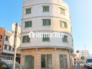 فرصة استثمارية استثنائية في موقع استراتيجي بمدينة الدار البيضاء - Maison à vendre - Casablanca