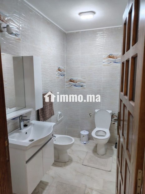 Jolie appartement meublé à louer - Location Vacances - Oujda - photo 3
