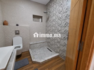 Villa de 410 m² terrain et 427 m² construit - Villa à vendre - Bouskoura