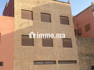 Maison composée en 2 étages + magasin + cave + terasse - Maison à vendre - Mediouna