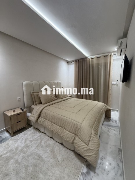Studio roches noir neuf meublé à louer - Location Immobilier - Casablanca - photo 3