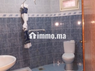 A vendre Belle Maison titrée de 121m2, avec 2 façades en R+1Quartier El Amal (ERAC) Khouribga - Maison à vendre - Khouribga