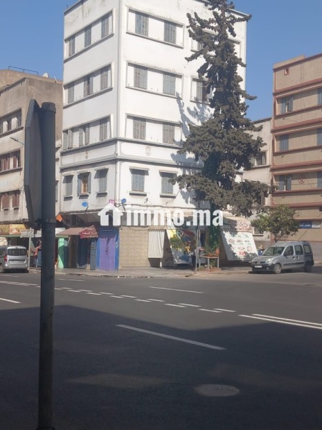 منزل كامل للبيع تجاري بثلاث واجهات 85م² يتوفر على أربع طوابق وثلاث محلات تجارية - Vente Immobilier - Casablanca - photo 3