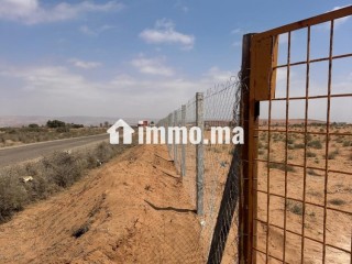 للبيع قطعة أرض محفظة بمساحة (18,000 متر مربع)، تقع بإقليم اشتوكة آيت باها، جماعة آيت ميلك - Terrain à vendre - Ait Melloul