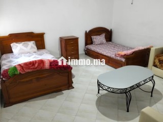 Bel appartement en location à Sala el Jadida. 1 chambre. Bien meublé - Appartement à louer