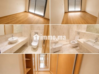 Prestigieux Triplex avec Piscine Nouaceur - Villa à vendre - Nouaceur
