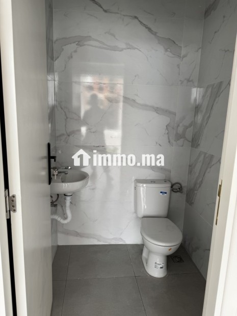 Local commercial de 20 m² à louer - محل تجاري للإيجار بمساحة 20 م²، - Location Immobilier - Tanger - photo 4