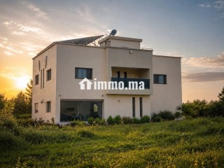À VENDRE — FERME DE 1,13 HA AVEC VILLA À PROXIMITÉ DE FÈS - Villa à vendre - Fes
