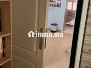 Bel appartement à Tanger Face au grand stade - Appartement à vendre - Tanger