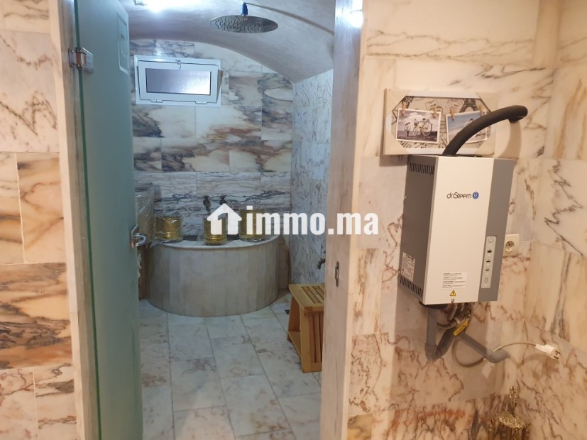 TRES BELLE VILLA - RESIDENCE PRIVEE A EL MENZAH - Vente Immobilier - Rabat - photo 6