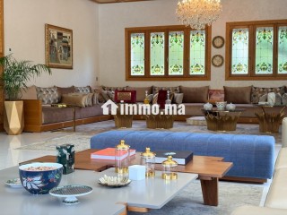 TRES BELLE VILLA - RESIDENCE PRIVEE A EL MENZAH - Villa à vendre - Rabat