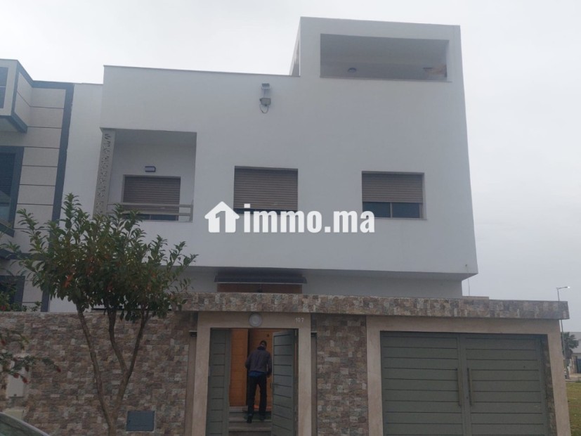 Villa récemment construite à vendre à 3300000dhs - Vente Immobilier - Sale - photo 1