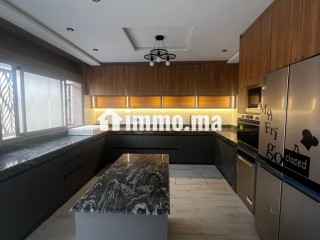 Villa récemment construite à vendre à 3300000dhs - Villa à vendre - Sale
