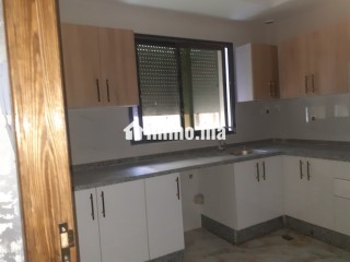 Maison R+3 à 90m de 3 chambre et 3 toilettes à 3 ème étage - Appartement à vendre - Fes