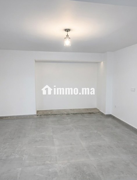 Magasin commercial a louer a roches noirs - Location Immobilier - Casablanca - photo 1