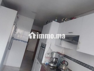 Grand appartement bien situé avec grande terrasse - Appartement à vendre - Rabat