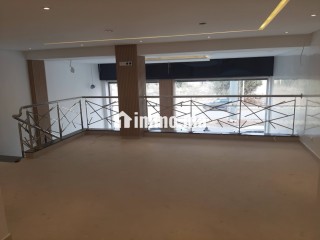 À vendre local(magasin avec 2 rideaux) aménagé en Café/snack sur rue double voie - Local commercial à vendre - Bouskoura