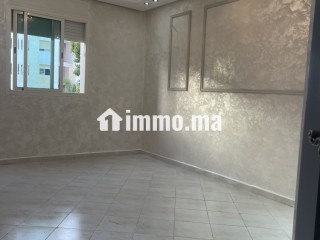Appartement lumineux de 2 pièces et salon - Appartement à vendre - Temara
