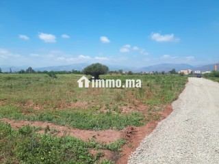 Documents judiciaires. - Terrain à vendre - Agadir