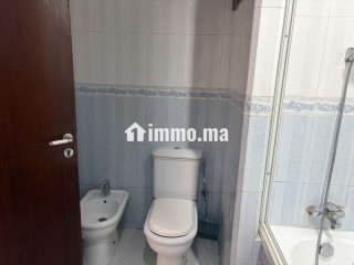 Location appartement Spacieux lumineux et bien agencé d'une superficie de 140 M2 a RABAT AGDAL - Appartement à louer - Rabat