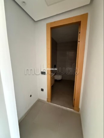 joli-plateau-bureau-neuf-pour-location-big-5