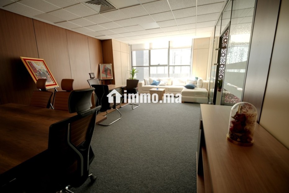 Bureau à louer bien équipé avec 3 place au garage - Location Immobilier - Casablanca - photo 5