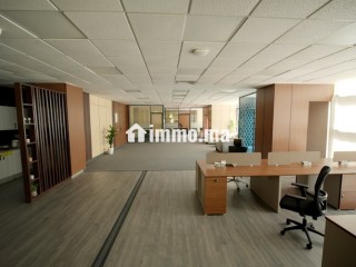 Bureau à louer bien équipé avec 3 place au garage - Bureau à louer - Casablanca