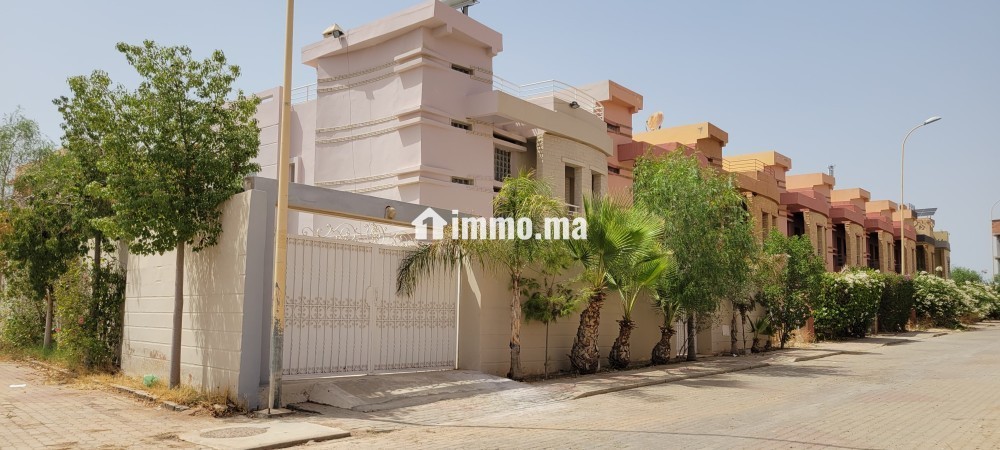 Villa Moderne à vendre à Tamansourt Marrakech 355m2 3 façades ensoleillées - Vente Immobilier - Marrakech - photo 4