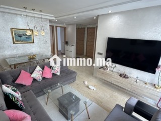 À LOUER – BEL APPARTEMENT DE 81 m² AVEC TERRASSE & GARAGE FERME BRETONNE - Appartement à louer - Casablanca