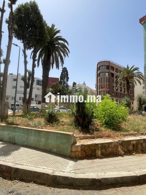 À Louer - Magasin Idéalement Situé - Location Immobilier - Meknes - photo 4