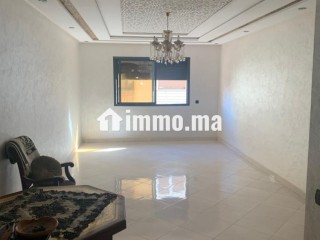 APPT A VENTDRE AU 1 ETG. DEUX FACADES ENSOLIE MATIN ET SOIR - Appartement à vendre - Casablanca