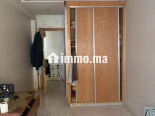 APPT A VENTDRE AU 1 ETG. DEUX FACADES ENSOLIE MATIN ET SOIR - Appartement à vendre - Casablanca