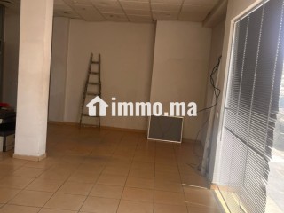 LOCAL COMMERCIAL A LOUER