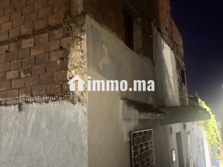 شفشاون عين حوزي الحي الإداري مابين شارع طنجة وفرن الشويني قرب روض الاطفال - Maison à vendre - Chefchaouen