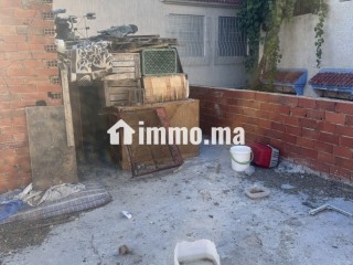 شفشاون عين حوزي الحي الإداري مابين شارع طنجة وفرن الشويني قرب روض الاطفال - Maison à vendre - Chefchaouen