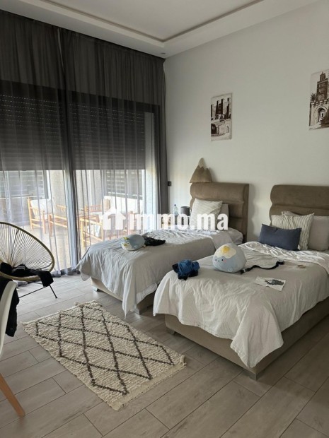 Magnifique villa plein pied à Marrakech route de fès à vendre, non meublée et entièrement équipée en infrastructures modernes 5,8 millions de dirhams - Vente Immobilier - Marrakech - photo 5